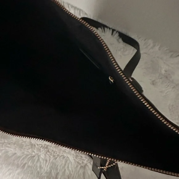 Tote In Signature Canvas - COACH - Picture 8 of 8